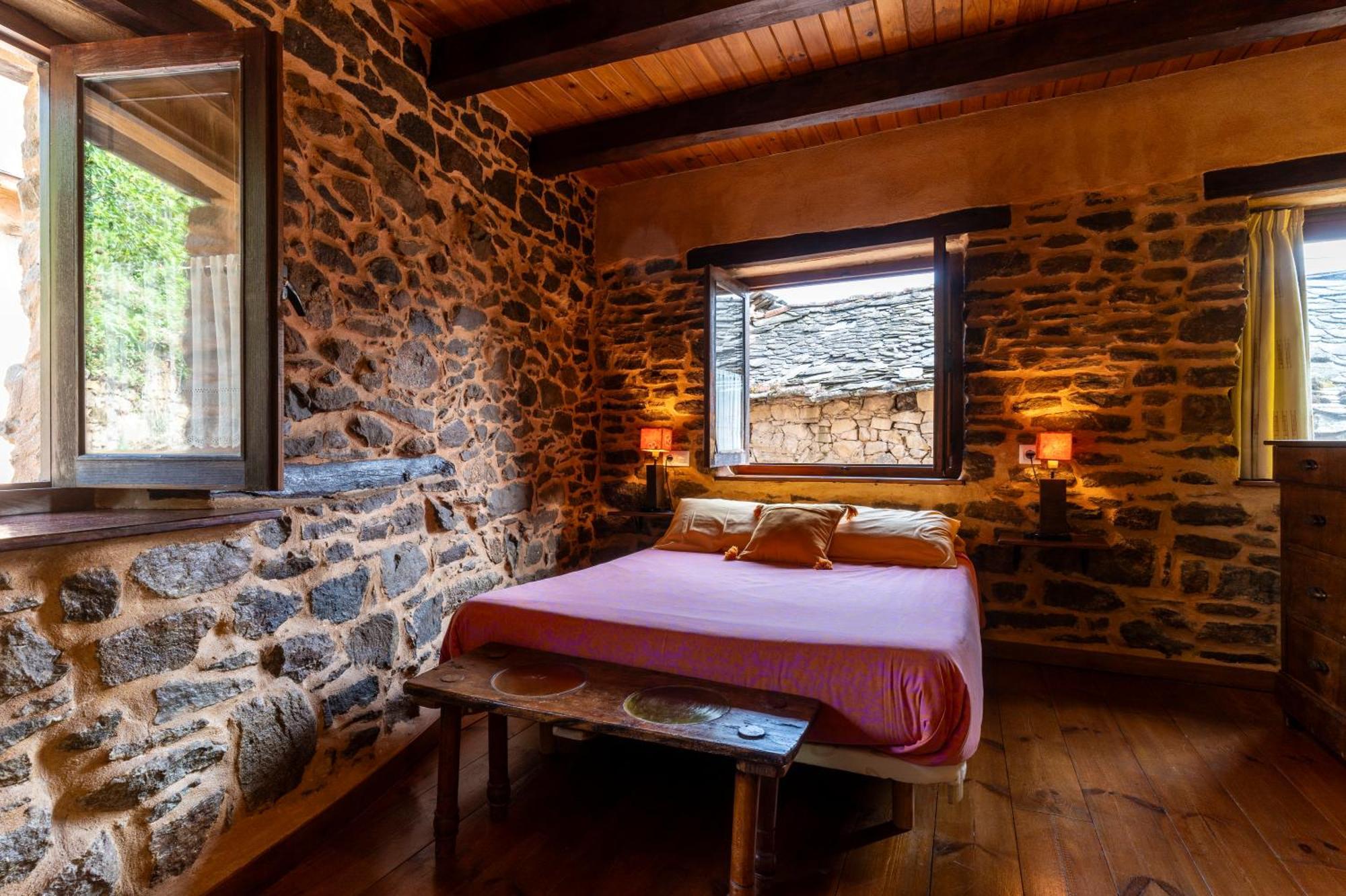 Casa De Turismo Rural Sardom3 Bembibre  Extérieur photo