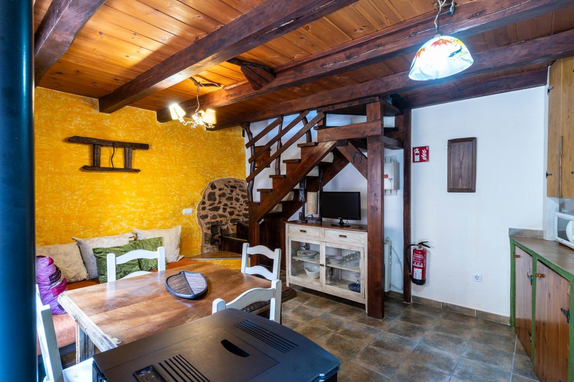 Casa De Turismo Rural Sardom3 Bembibre  Extérieur photo