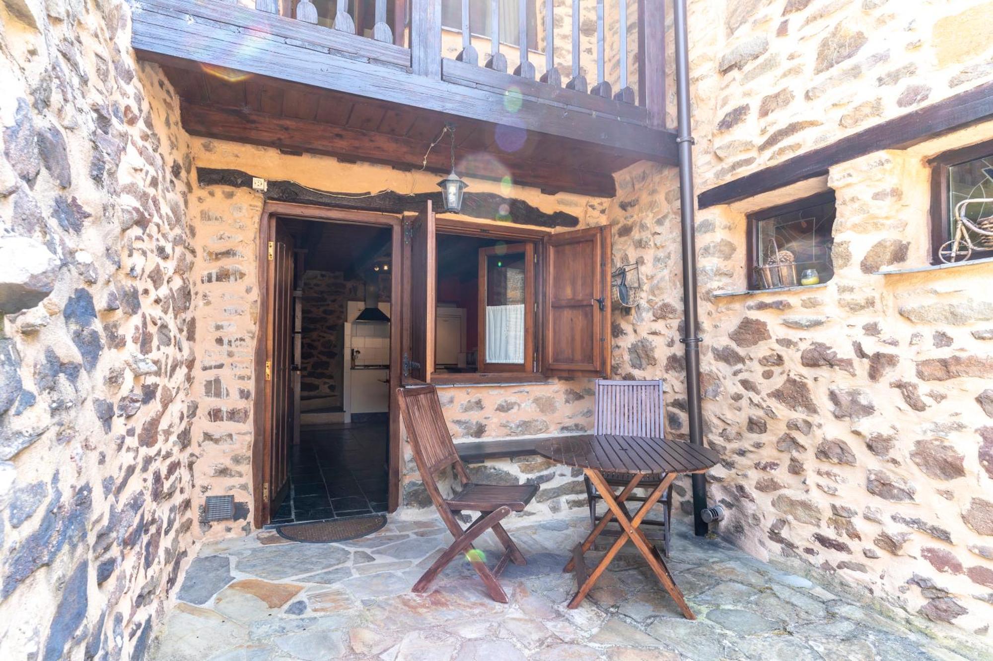 Casa De Turismo Rural Sardom3 Bembibre  Extérieur photo